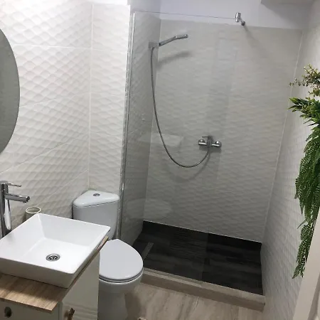 דירה Sea View Zen Studio *