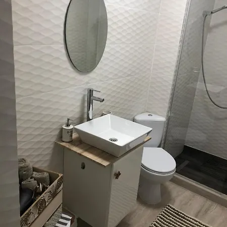 דירה Sea View Zen Studio *